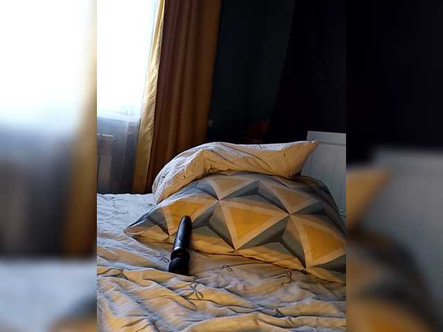 Tanysha-1 live cam on BongaCams