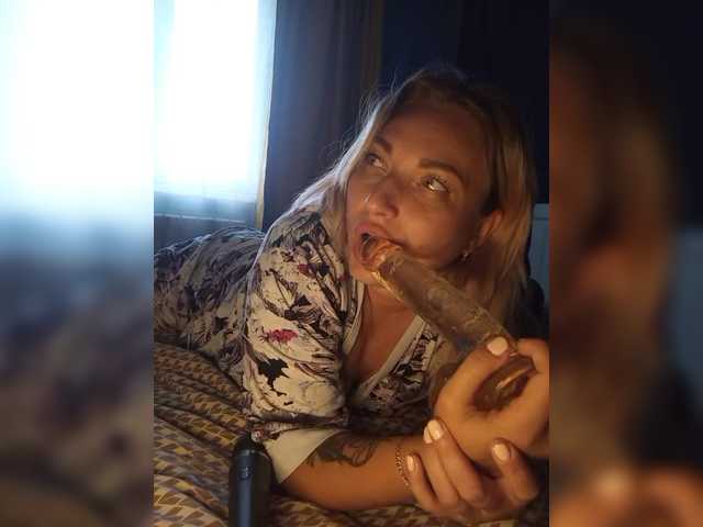 Tanysha-1 live webcam show