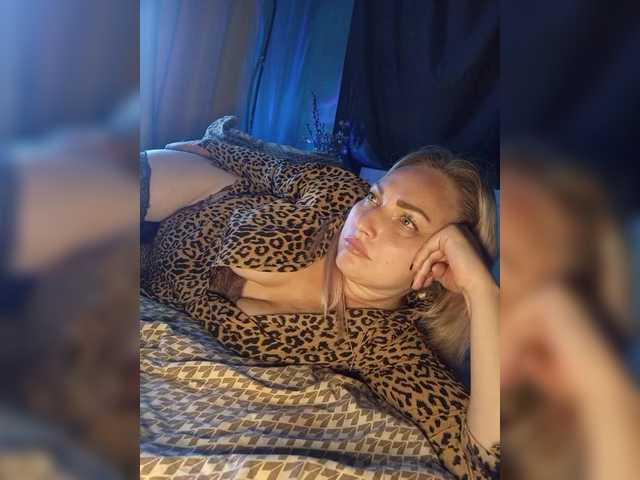tanysha-1 cam belle