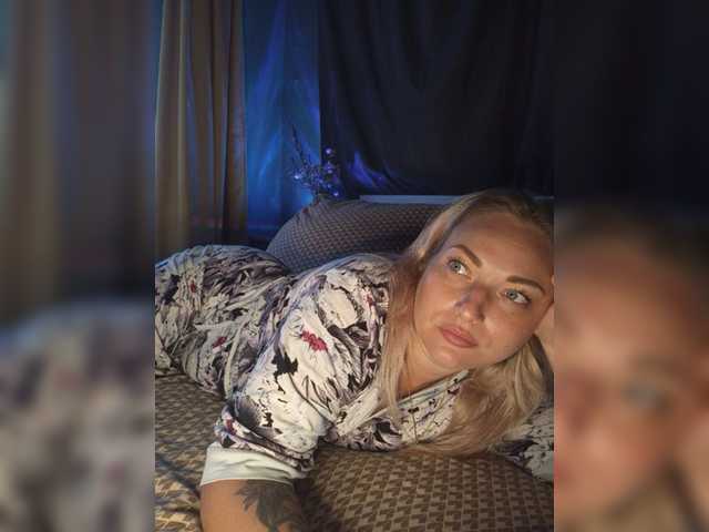 Tanysha-1 live webcam show