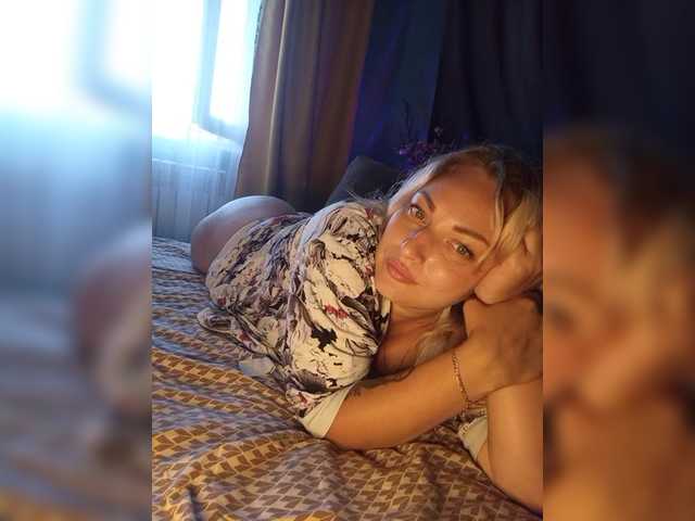 Tanysha-1 live webcam show