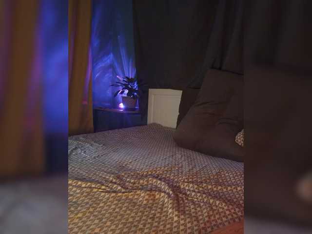 Tanysha-1 live cam on BongaCams
