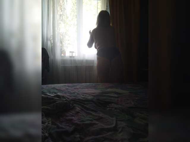 Tanysha-1 live cam on BongaCams