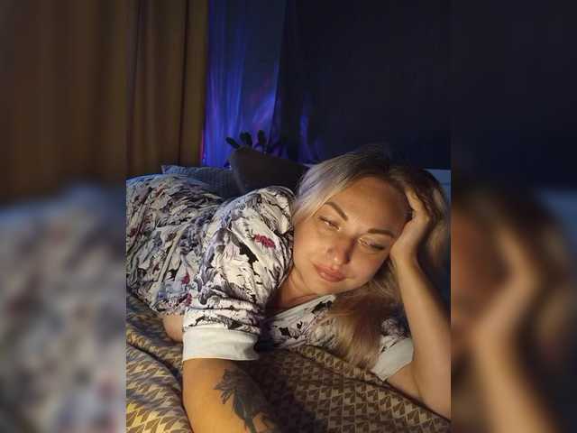 Tanysha-1 live webcam show