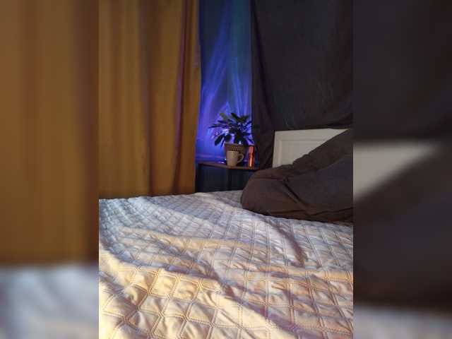 Tanysha-1 live cam on BongaCams