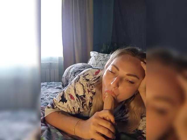 Tanysha-1 live cam on BongaCams
