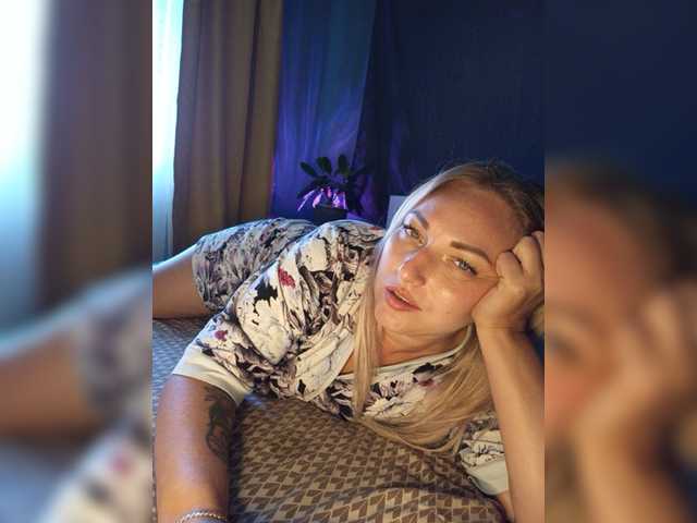 Tanysha-1 live webcam show