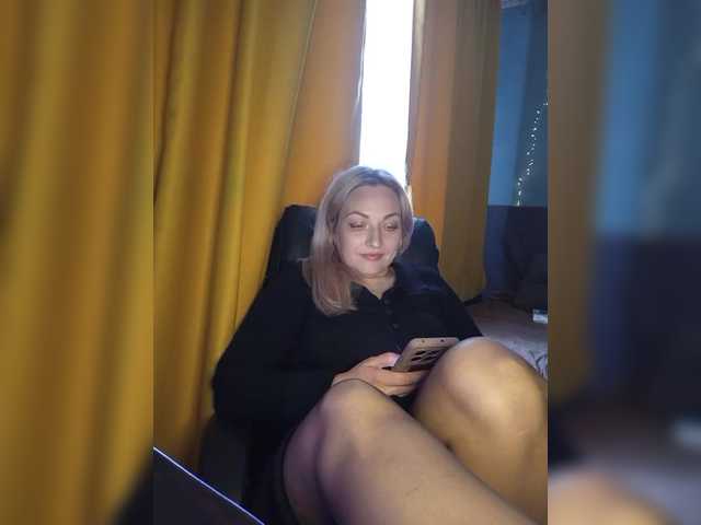 Tanysha-1's BongaCams show and profile