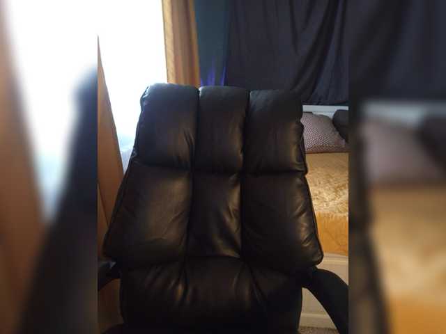 Tanysha-1 live cam on BongaCams