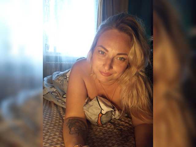 Tanysha-1 live webcam show