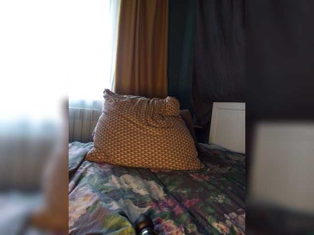 Tanysha-1 live cam on BongaCams