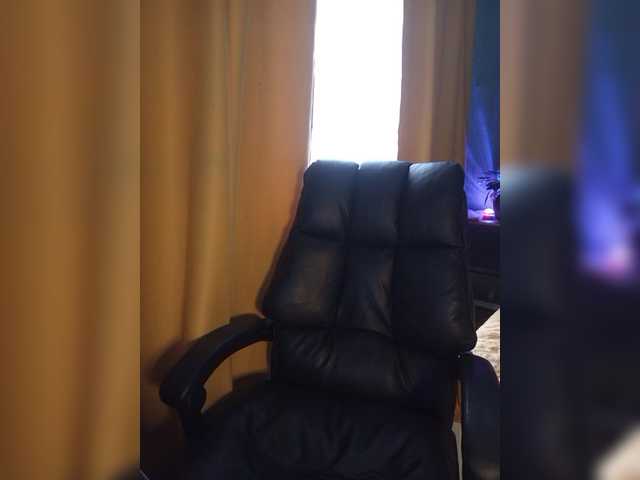 Tanysha-1 live cam on BongaCams