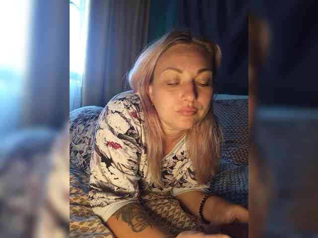 Tanysha-1 webcam