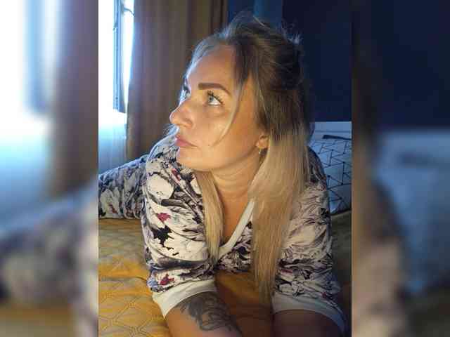 Tanysha-1 webcam