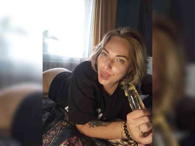 Tanysha-1 webcam