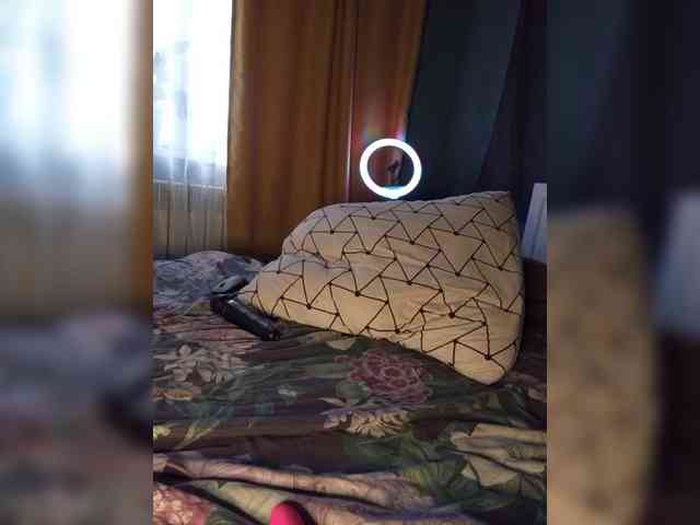 Tanysha-1 webcam