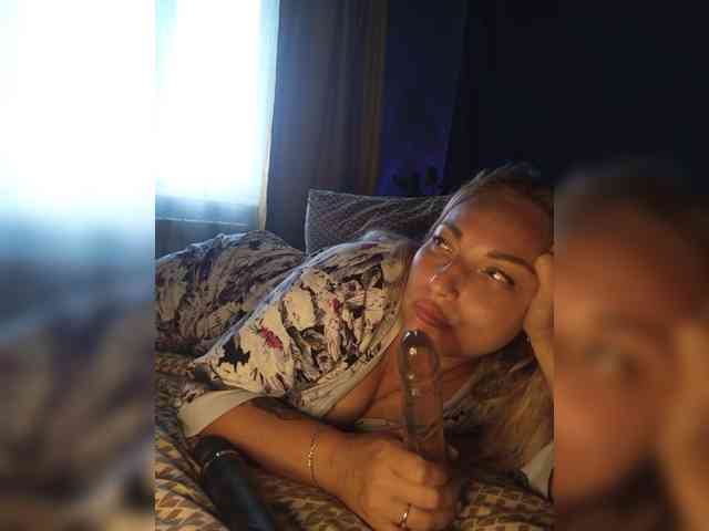 Tanysha-1 webcam