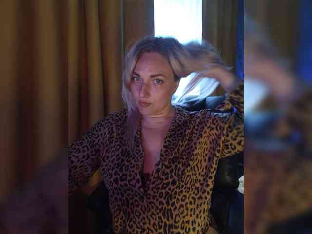 Tanysha-1 webcam