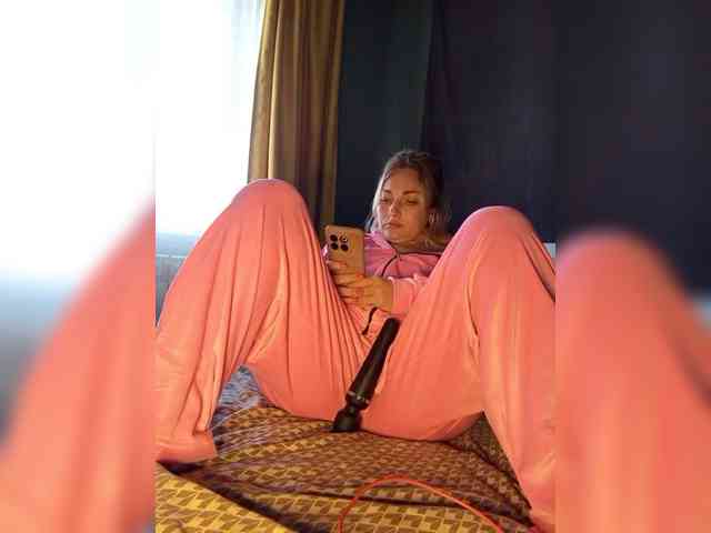 Tanysha-1 webcam