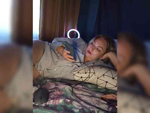 Tanysha-1 webcam