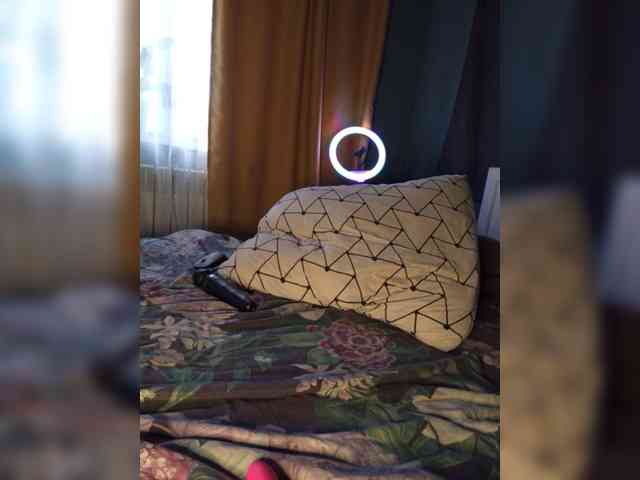 Tanysha-1 webcam