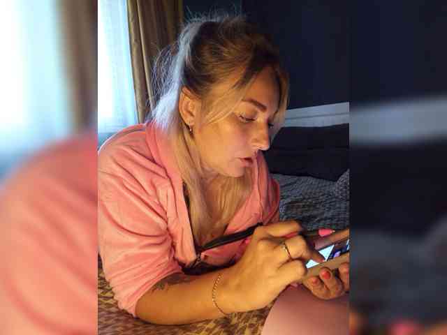 Tanysha-1 webcam