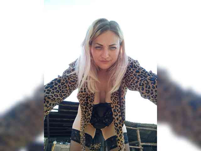Tanysha-1 webcam