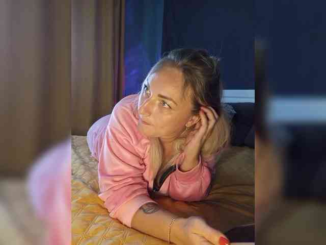 Tanysha-1 webcam