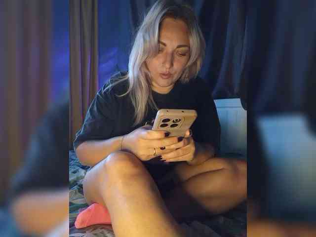 Tanysha-1 webcam