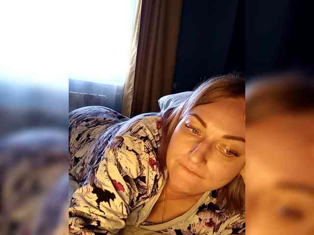 Tanysha-1's cam show statistics and live stream