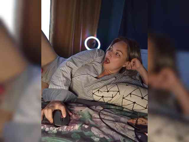 Tanysha-1 webcam