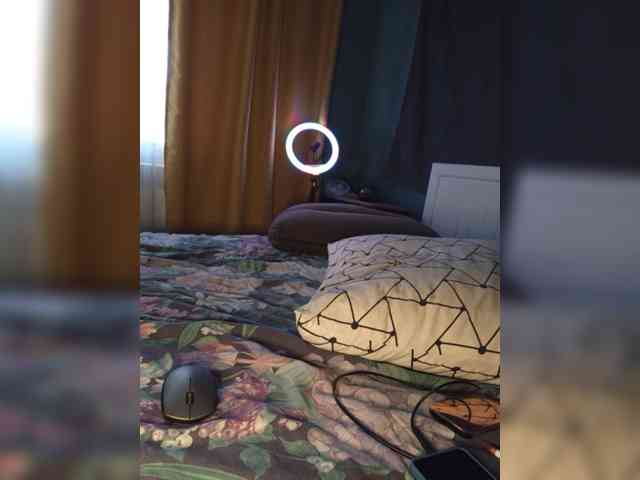 Tanysha-1 webcam