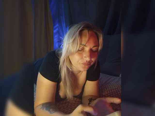 Tanysha-1 webcam
