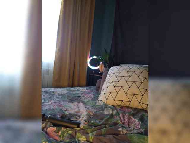 Tanysha-1 webcam
