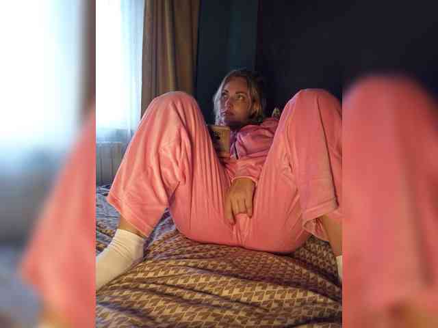 Tanysha-1 webcam