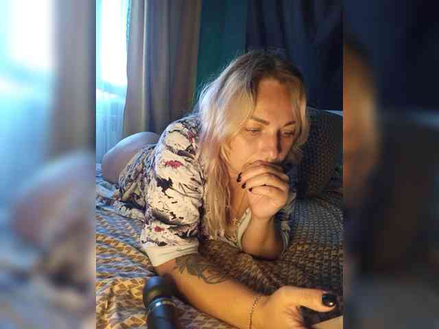Tanysha-1 webcam