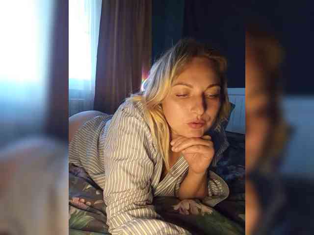 Tanysha-1 webcam
