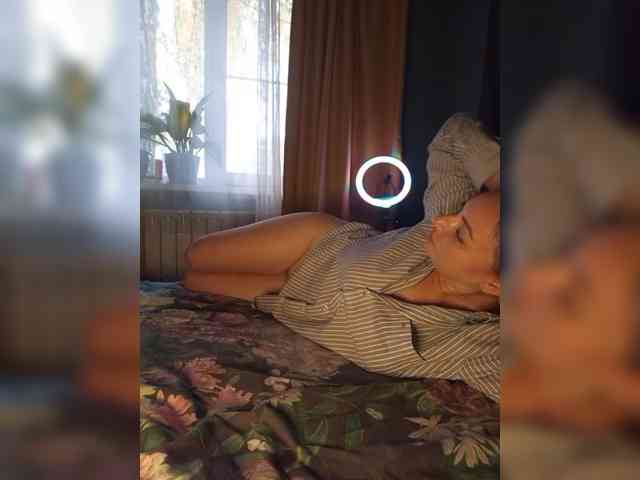 Tanysha-1 webcam