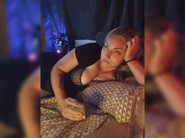 Tanysha-1 webcam