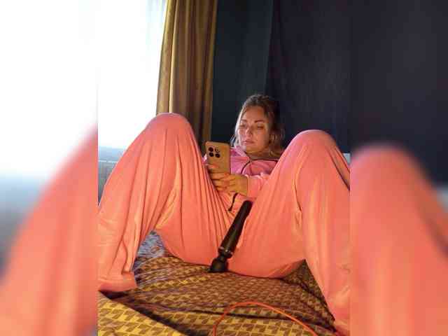 Tanysha-1 webcam