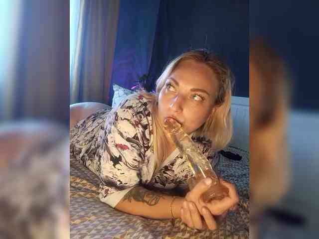 Tanysha-1 webcam