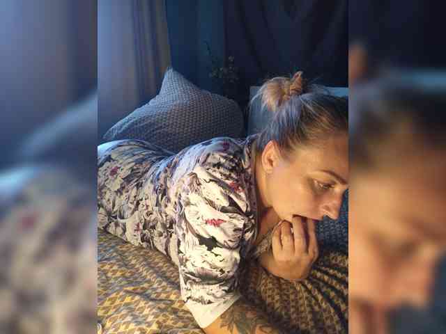 Tanysha-1 webcam