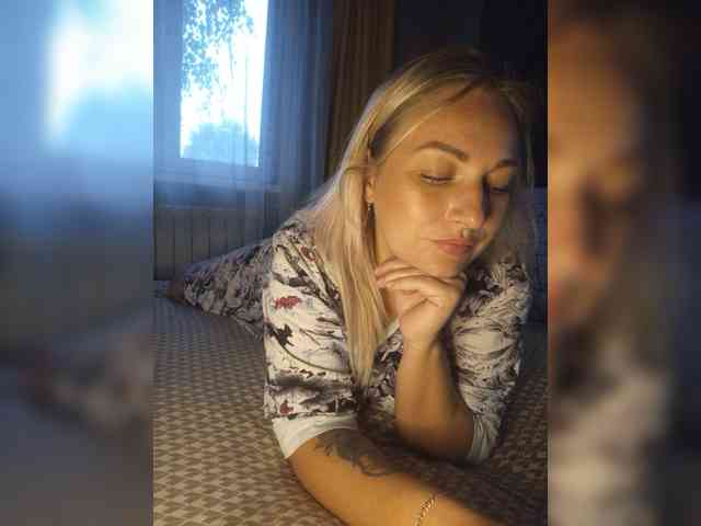 Tanysha-1 webcam