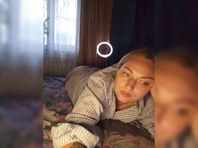 Tanysha-1 webcam