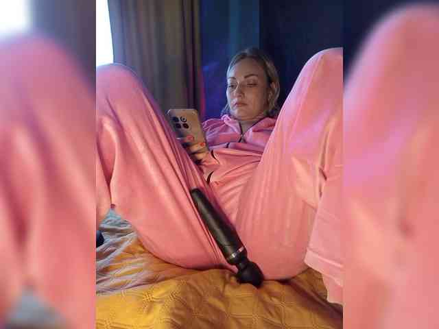 Tanysha-1 webcam
