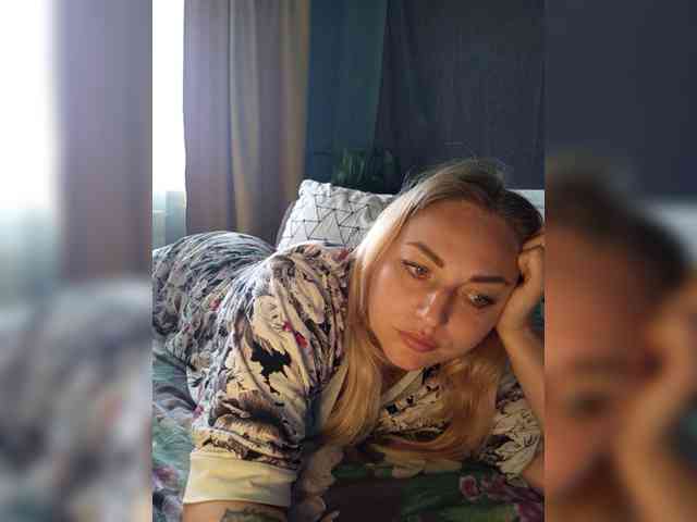 Tanysha-1 Live Webcam on BongaCams