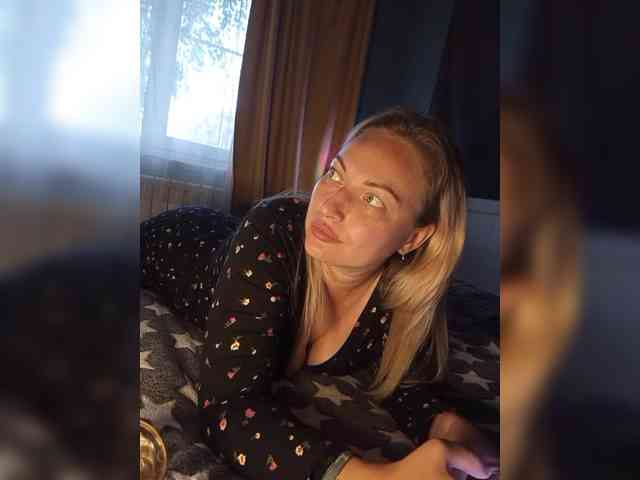 Tanysha-1 webcam