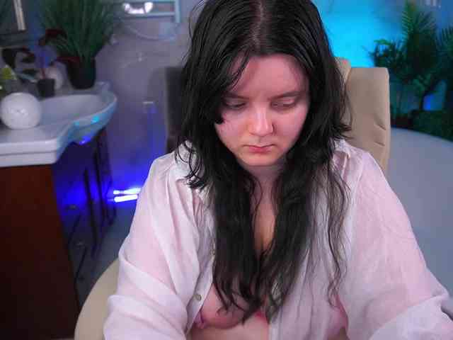 LittleShyy webcam