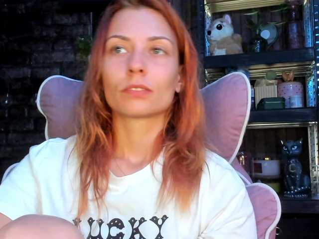 karo131324 live cam on BongaCams