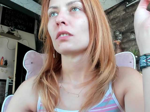 karo131324 live cam preview